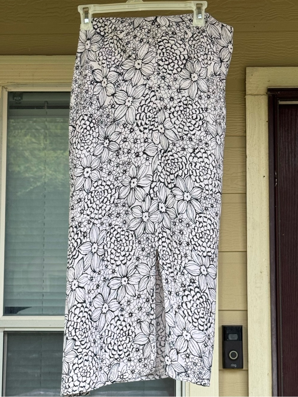 Croft & barrow white black ivory floral Linen skirt Back Slit